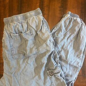 Beachlunchlounge Light Blue Denim Joggers, size Large